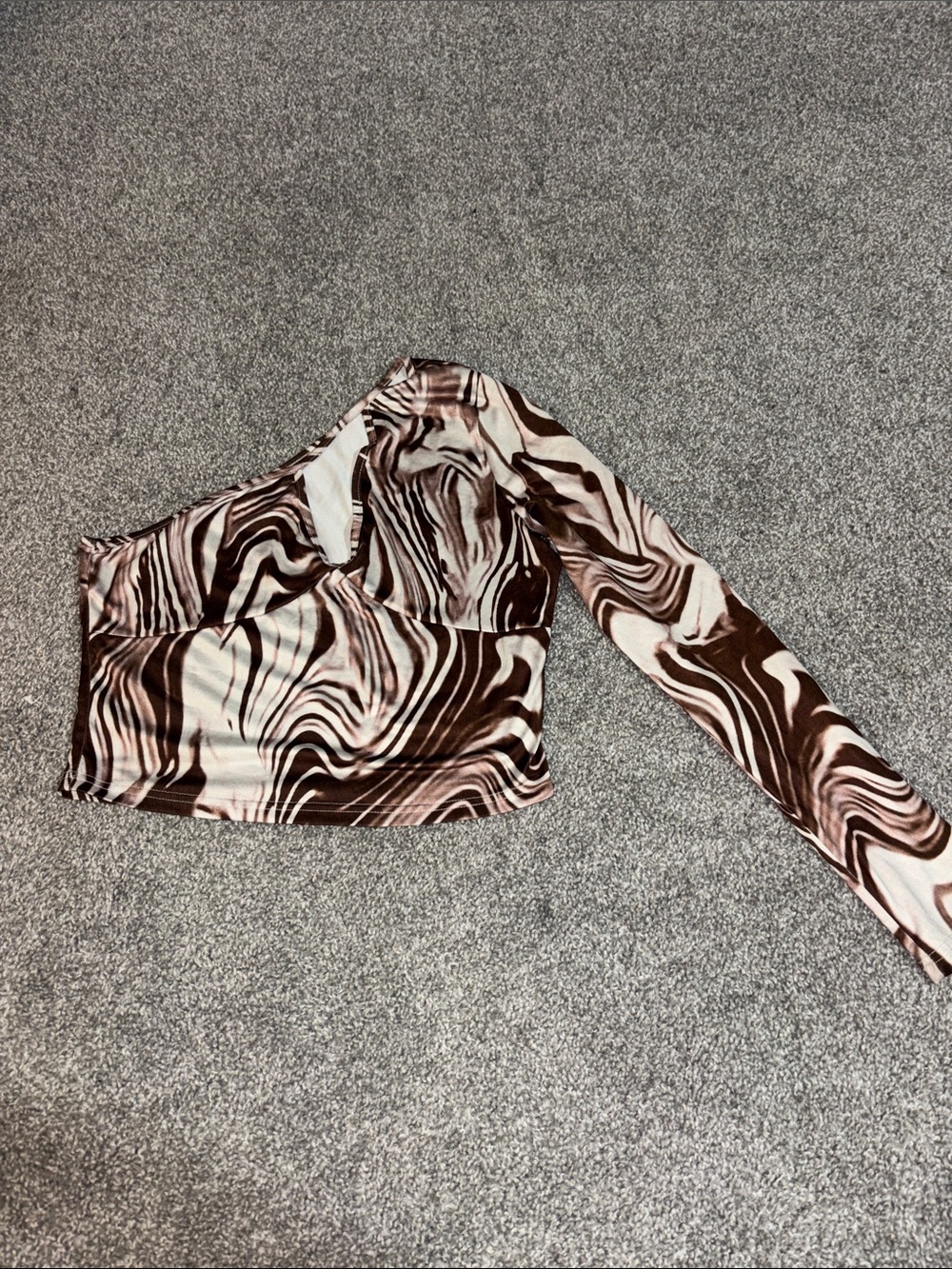 One-Shoulder Brown Swirl Crop Top - Unbranded